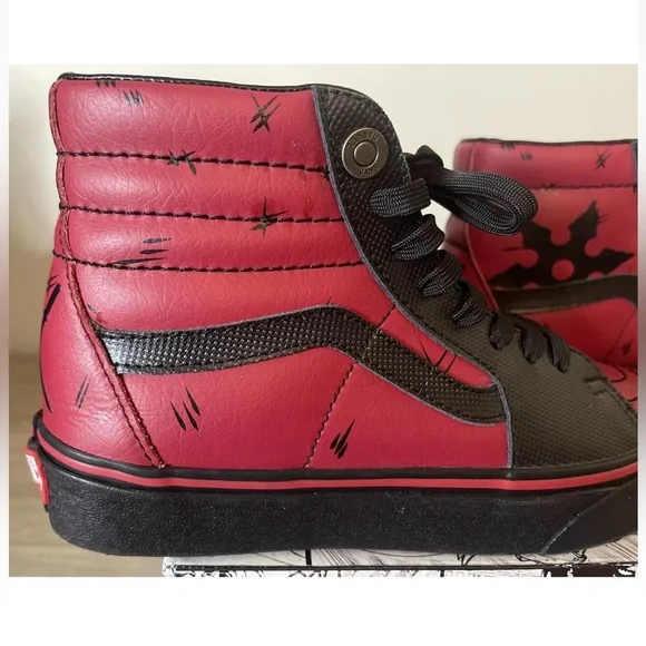 Vans Sk8-Hi (Marvel) DeadPool/Red/Black Sneakers, Men’s Size 7